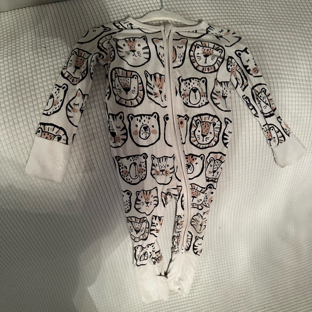 Little Sleepies zippy